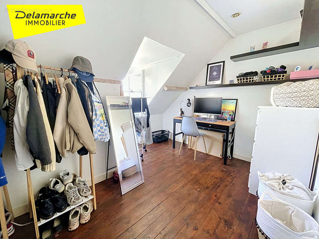 Appartement à DONVILLE-LES-BAINS