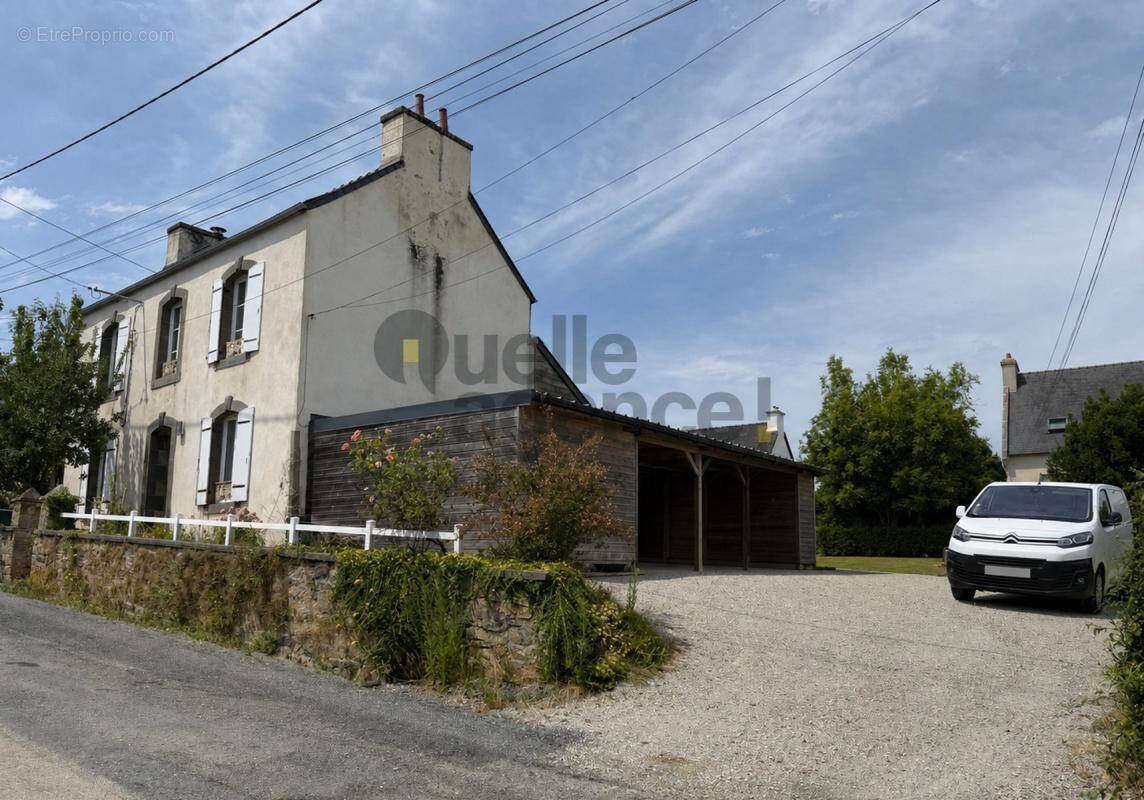 Maison à LOGONNA-DAOULAS