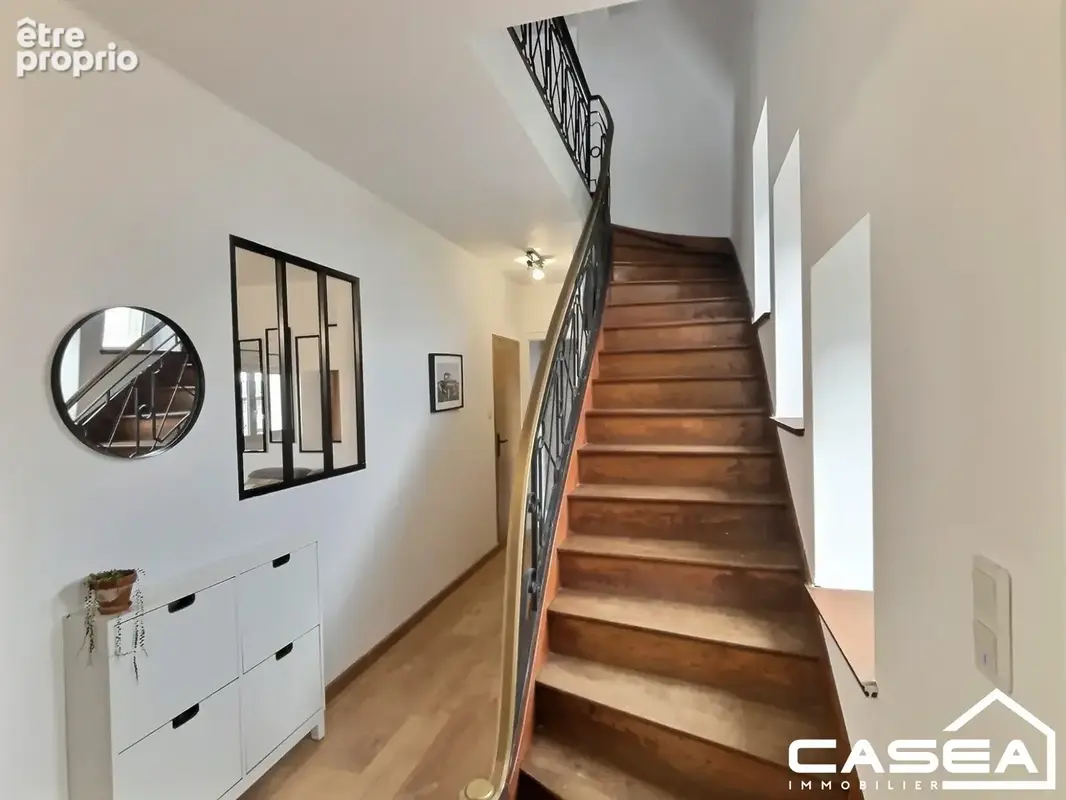 Maison 9 pièces 204 m² à vendre à Ploneour-Lanvern (29720) - photo 5