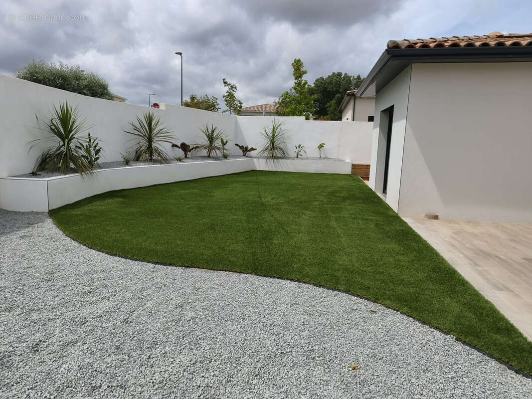 Superbe villa 4 pièces avec terrasse et garage - photo 2