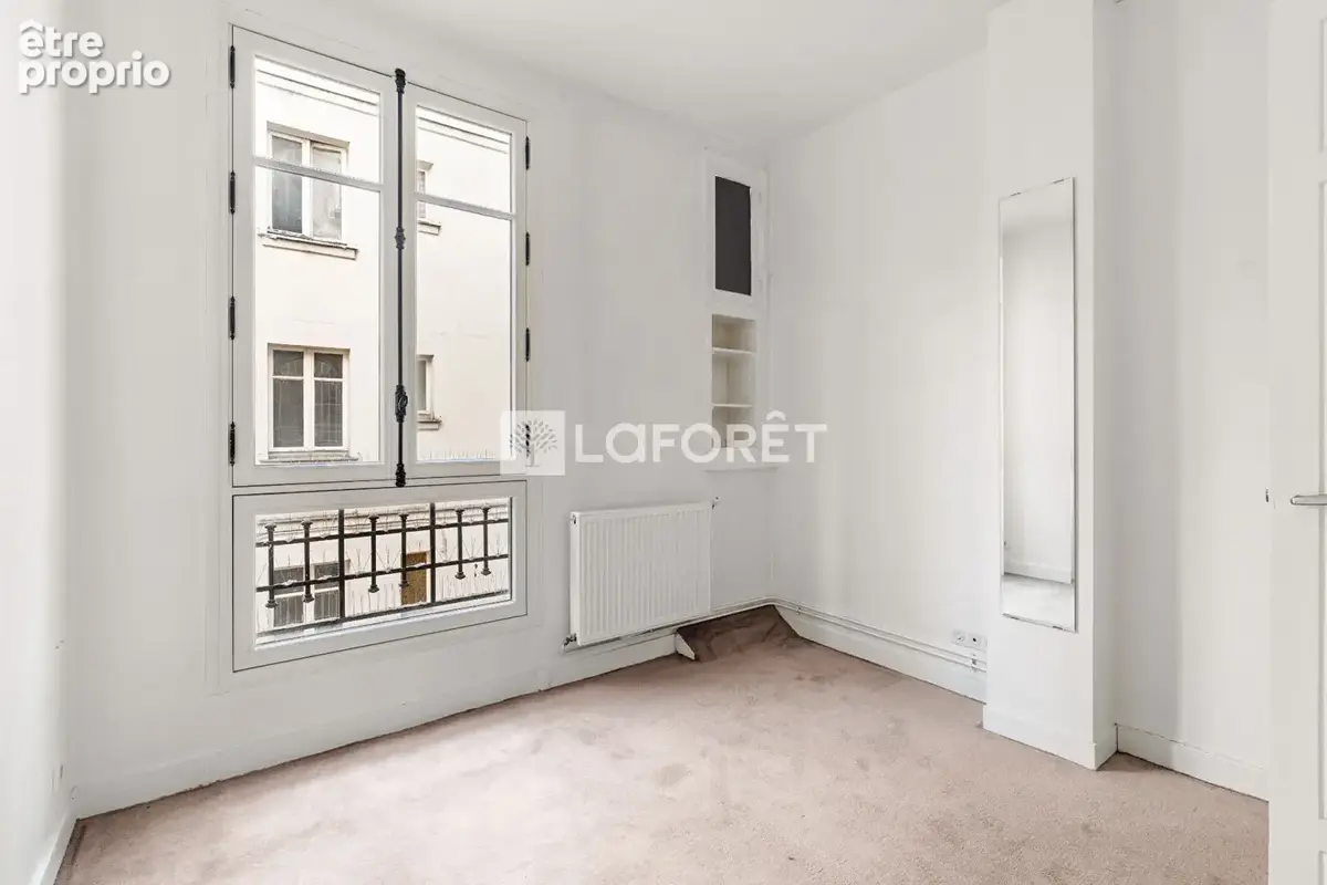 Paris 17 - etage eleve - ascenseur - sud ouest - dpe d - photo 7