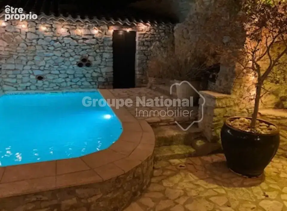 Maison en pierre Lussan, 125 m2 avec piscine - photo 17