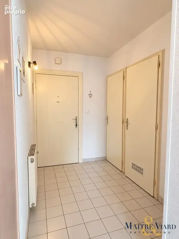 Appartement 4 pièces 90 m² à vendre à Vesoul (70000) - photo 2