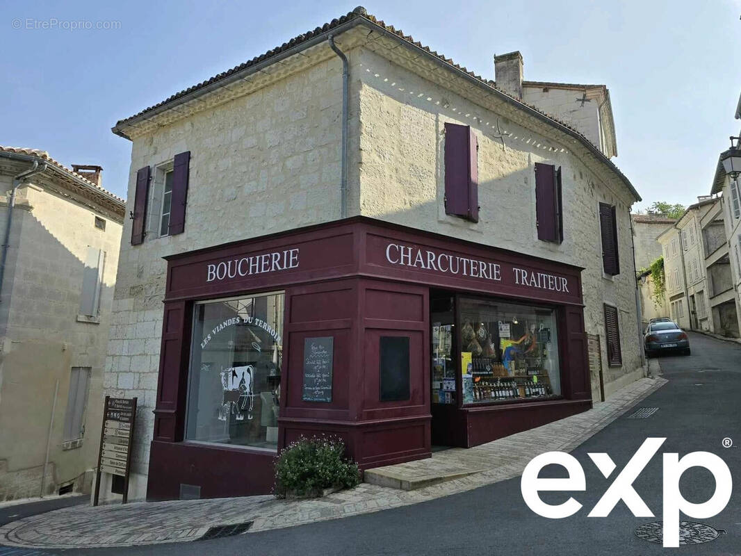 Appartement à AUBETERRE-SUR-DRONNE