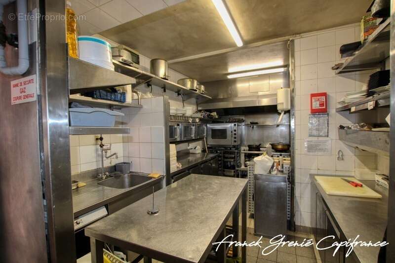 Commerce à SANARY-SUR-MER