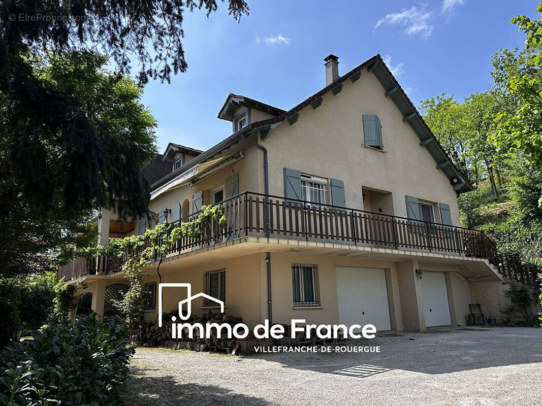 Maison à VILLEFRANCHE-DE-ROUERGUE