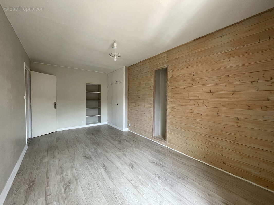 Appartement à YSSINGEAUX