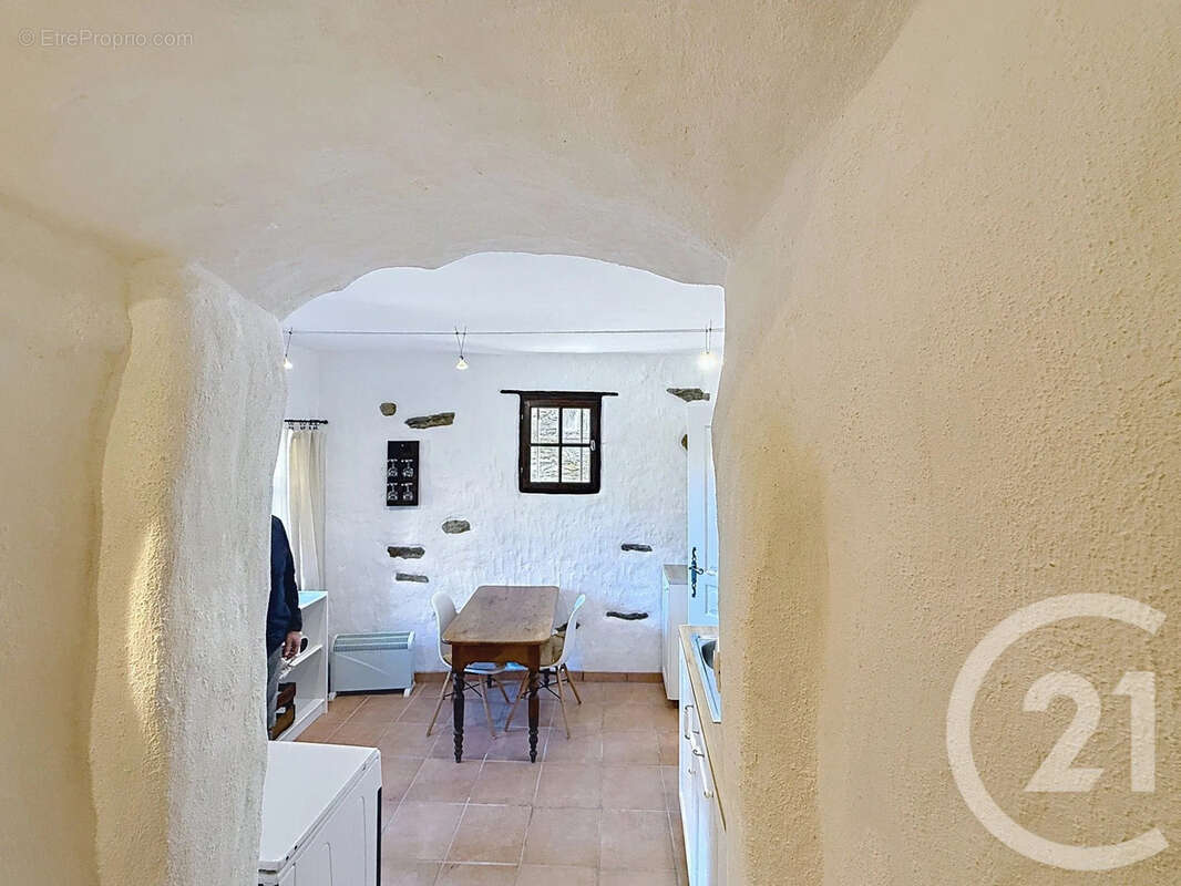 Maison à SAN-GIOVANNI-DI-MORIANI