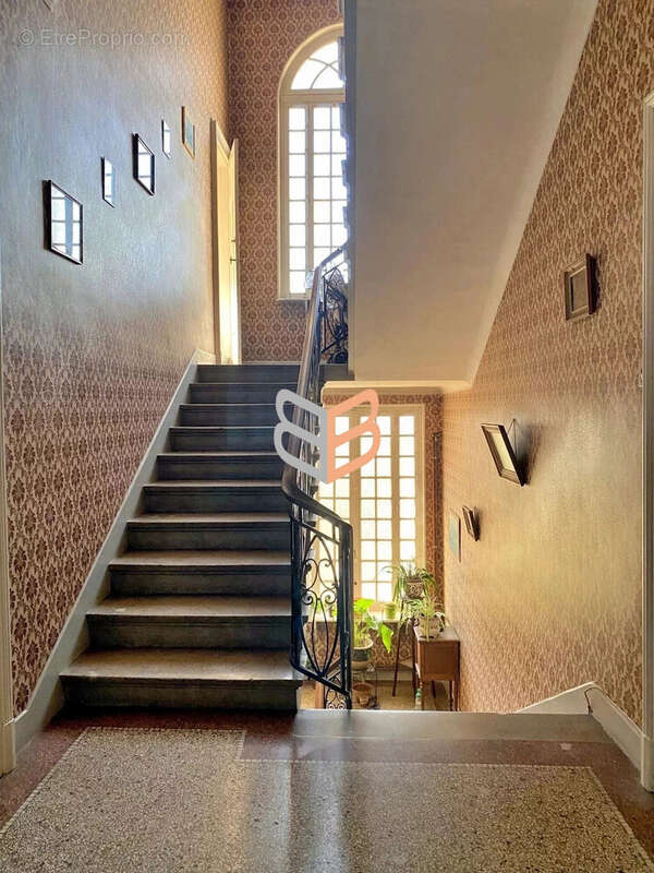 Maison 257 m² à Villerupt  - photo 3
