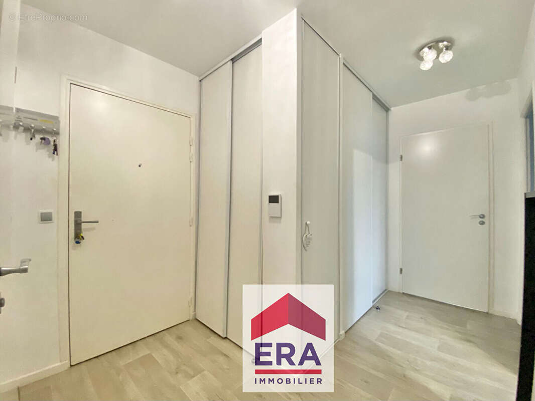 Appartement à SARTROUVILLE