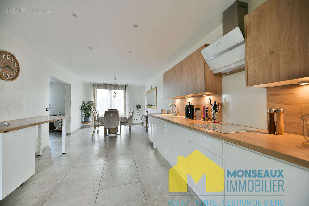 Maison à EPINAY-SUR-ORGE