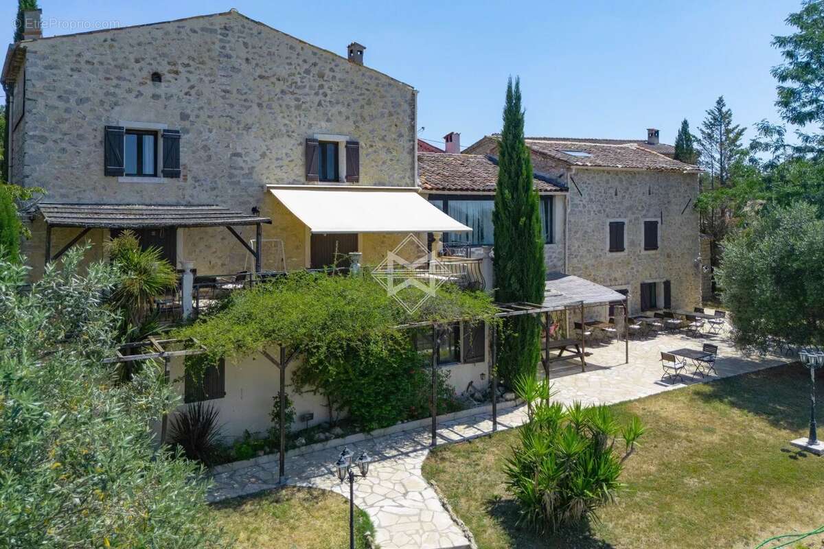 Maison à FAYENCE