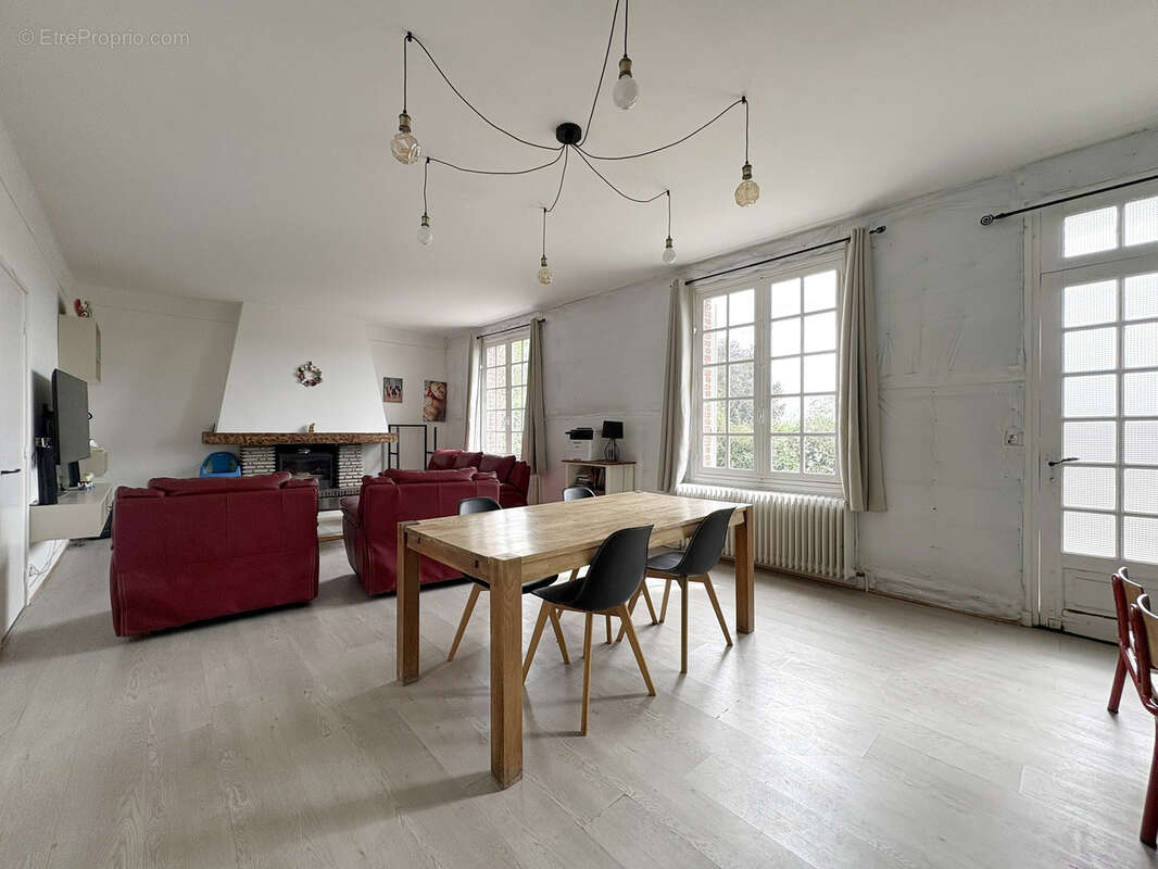 Maison à LONG