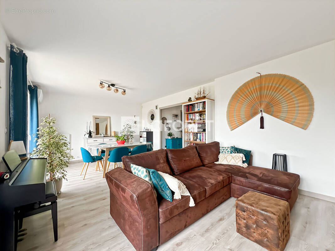 Appartement à GUILHERAND-GRANGES