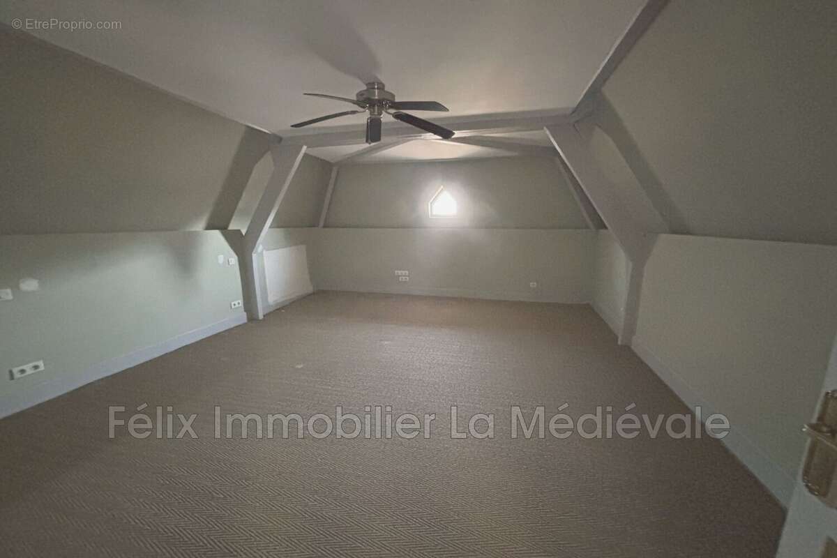 Appartement 69 m² à Sarlat-La-Caneda  - photo 3