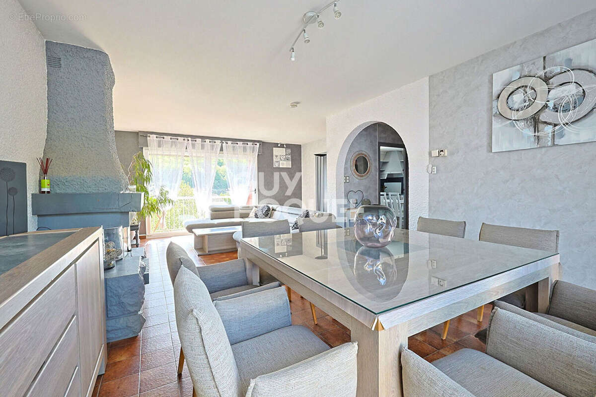 Appartement à NEUVES-MAISONS