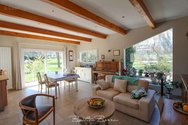 Maison à VERNOUX-EN-VIVARAIS