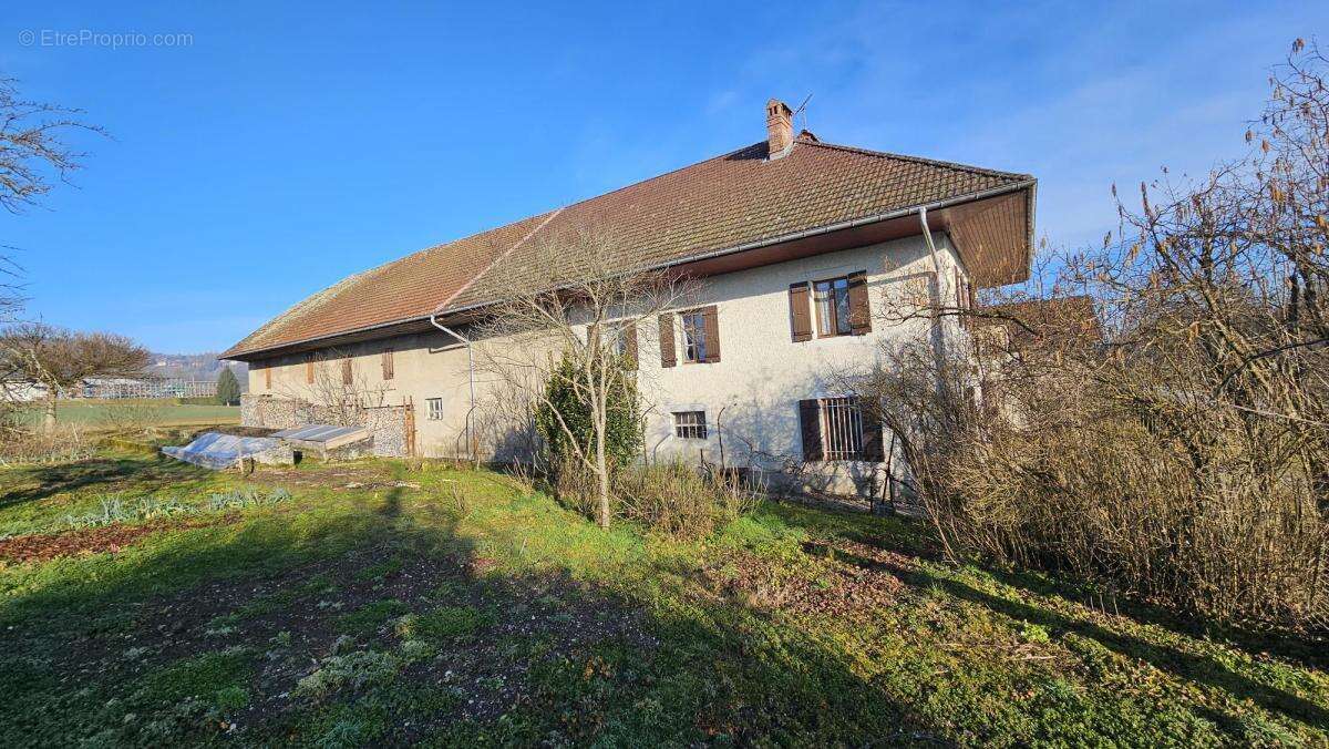 Maison à ALBENS