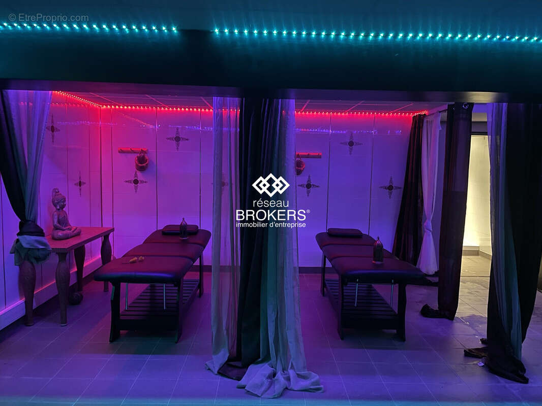 Commerce à CARRY-LE-ROUET