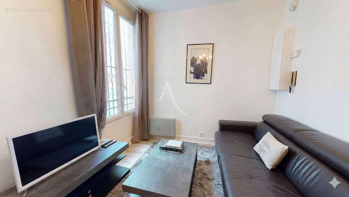Appartement à PARIS-18E