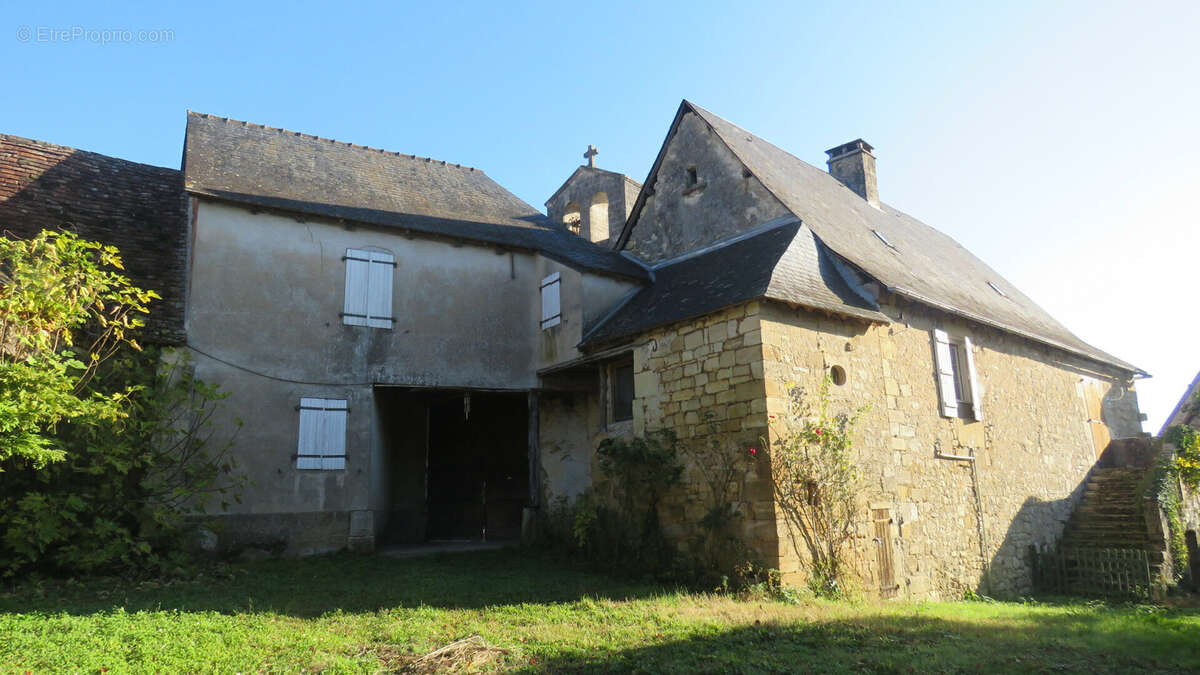 Maison à HAUTEFORT