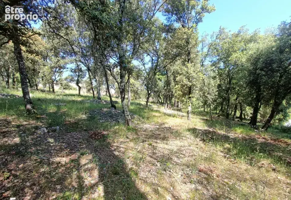 Terrain 2200 m² à Le Thoronet  - photo 4
