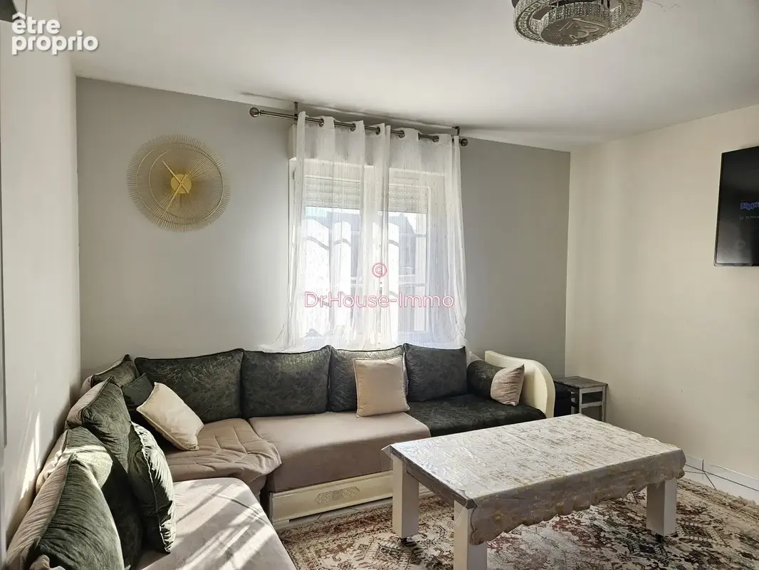 Maison 7 pièces 160 m² à vendre à Saint-Pierre-Des-Corps (37700) - photo 2