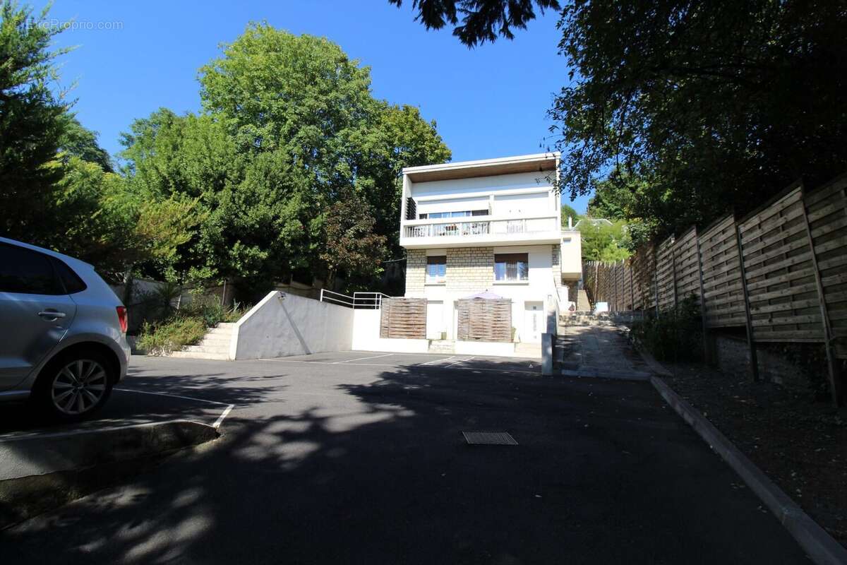 Appartement à CHAMPIGNY-SUR-MARNE