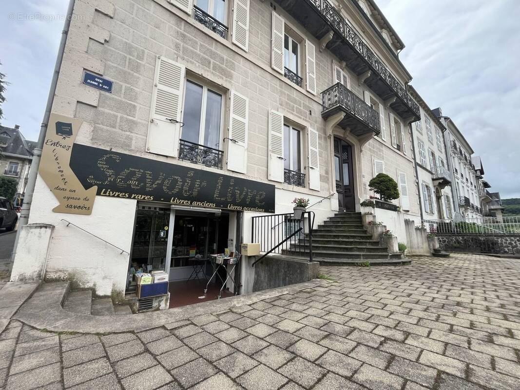 Commerce à LA BOURBOULE