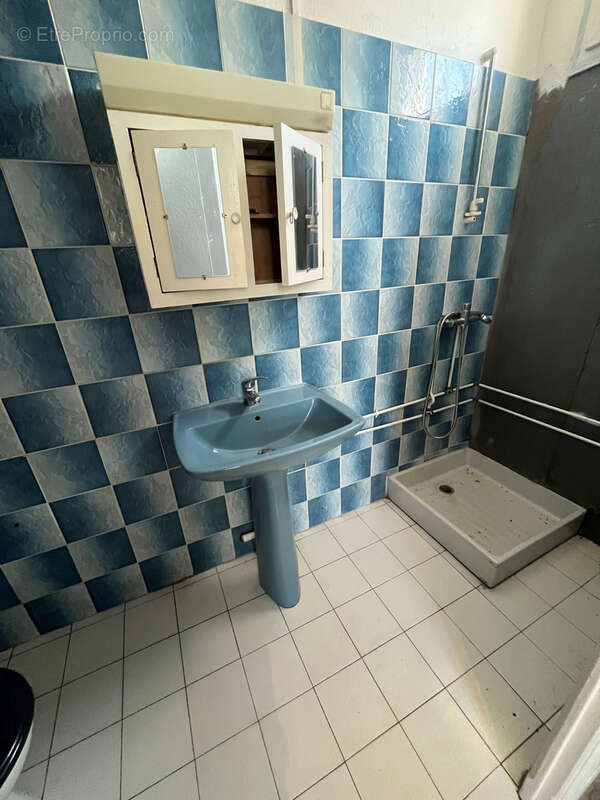 SIMANDRE Proche commerces: villa et dépendances - photo 14