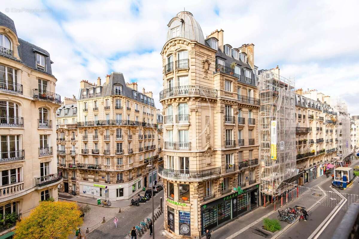 Appartement à PARIS-18E