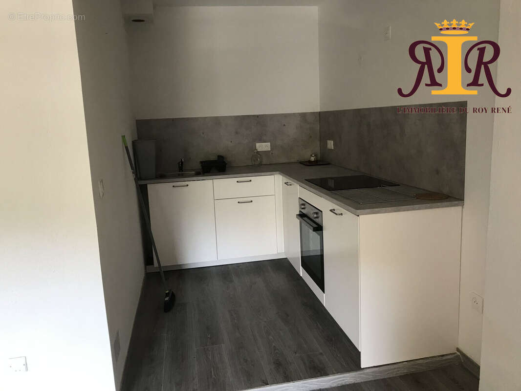 Appartement à LA TOUR-D&#039;AIGUES