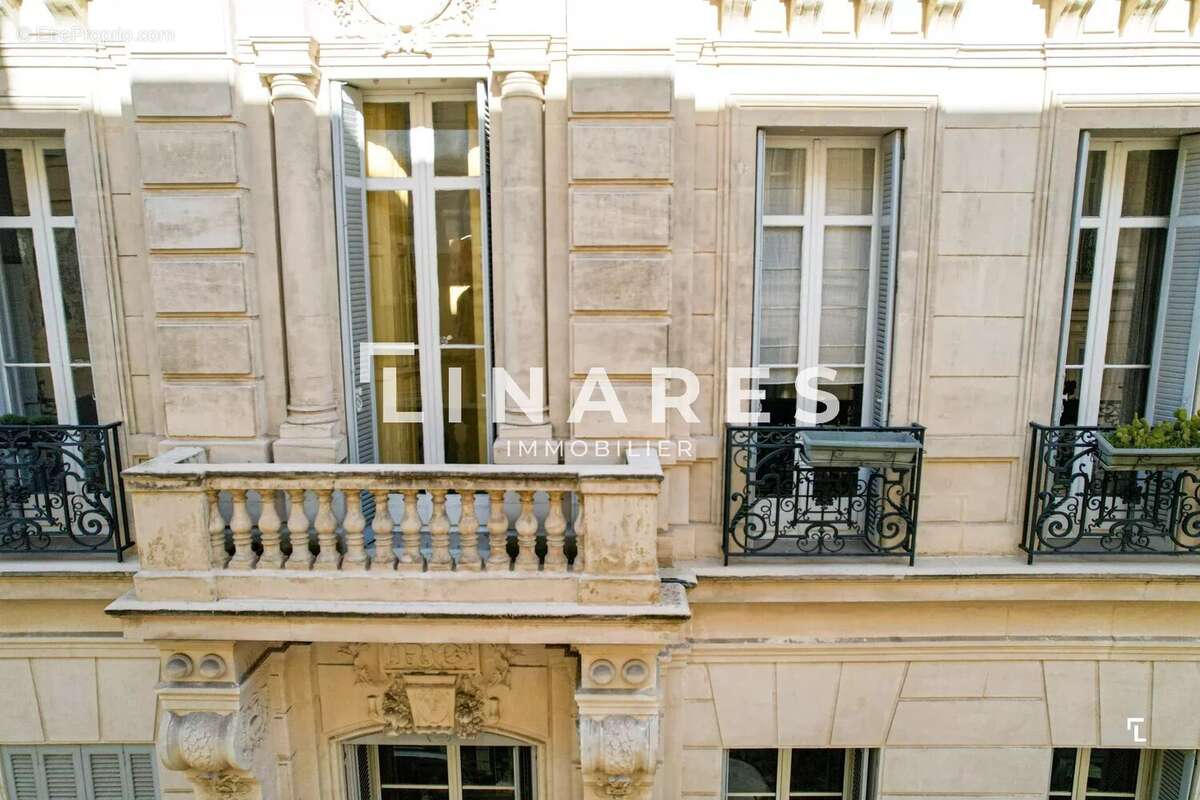Appartement à MARSEILLE-1E