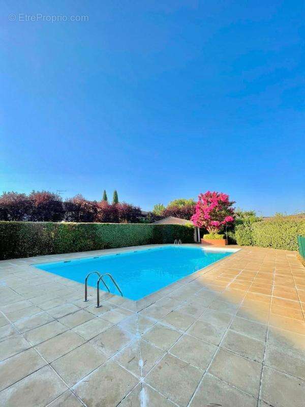 Appartement T2 à vendre dans une résidence sécurisée - Piscine - photo 7