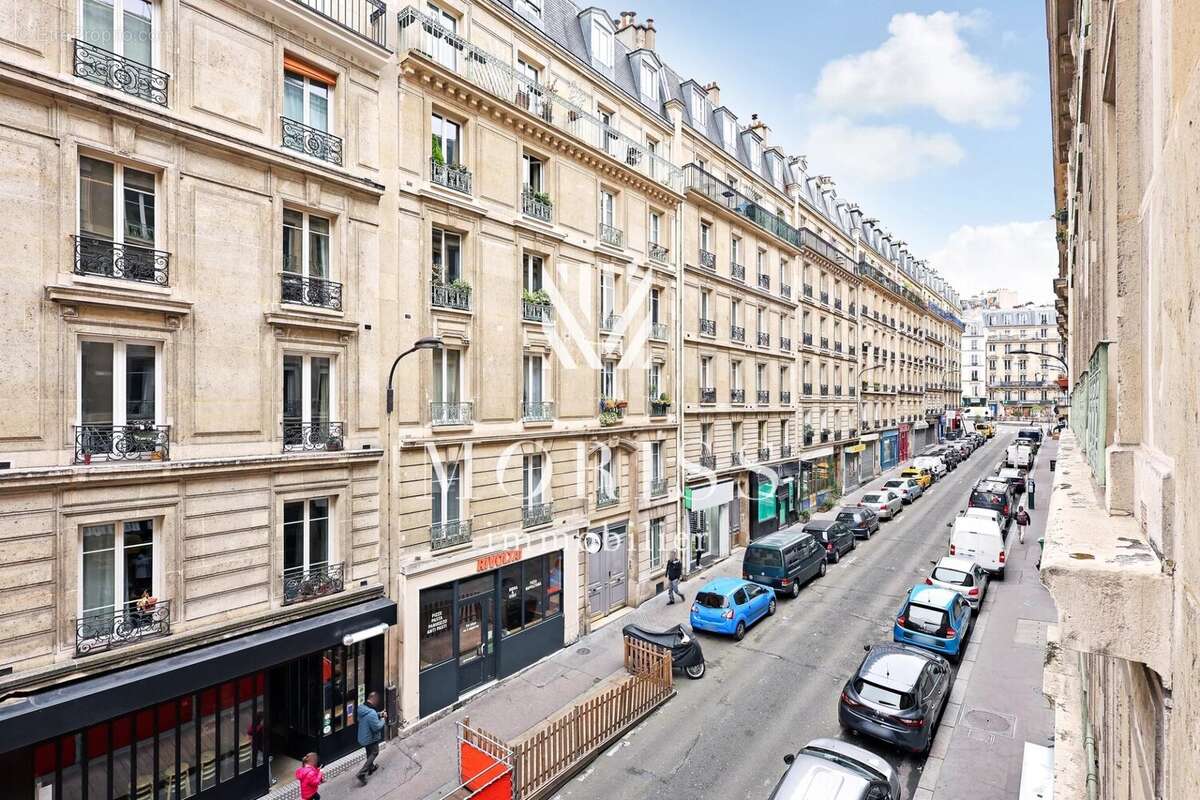Appartement à PARIS-18E