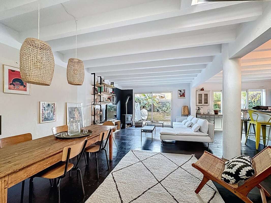 Maison à SAINT-MARTIN-DE-SEIGNANX