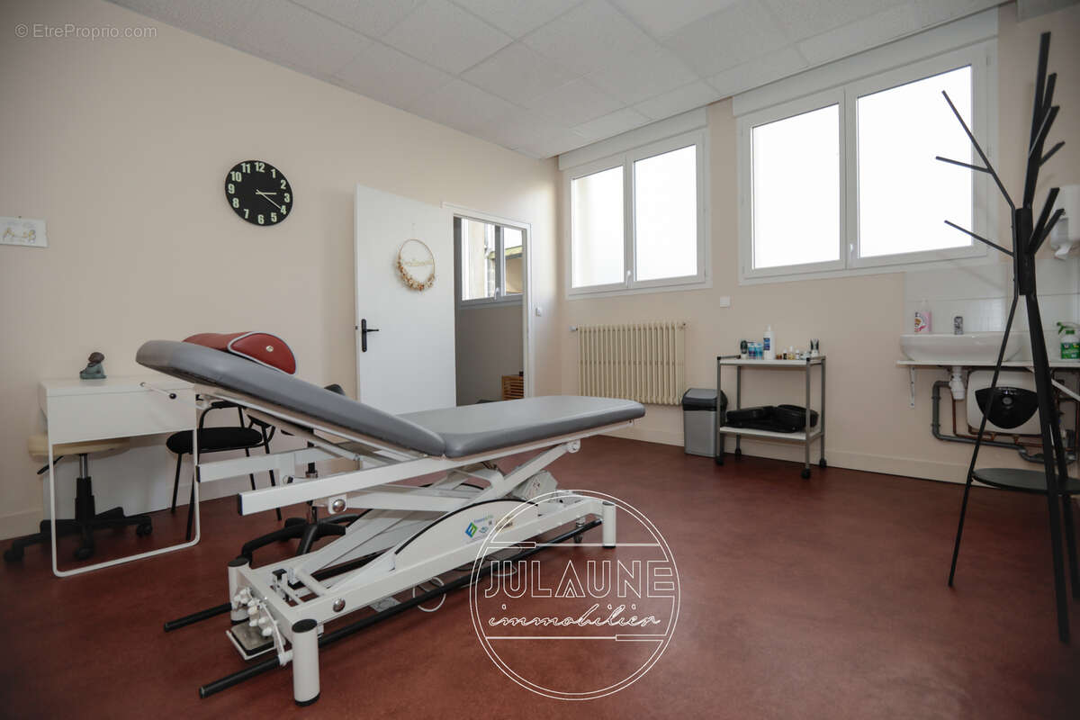 Immeuble de rapport aux multiples possibilités   Secteur Gare des Charentes - photo 39