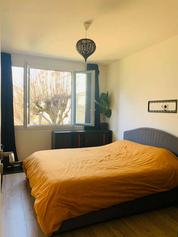 A VENDRE Appartement Enghien Les Bains 5 pièce(s) 96 m2 - photo 6