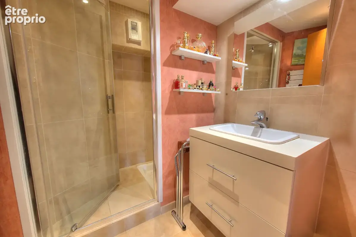 Appartement 3 pieces 84 m2 piscine commerces saint-raphael - photo 11