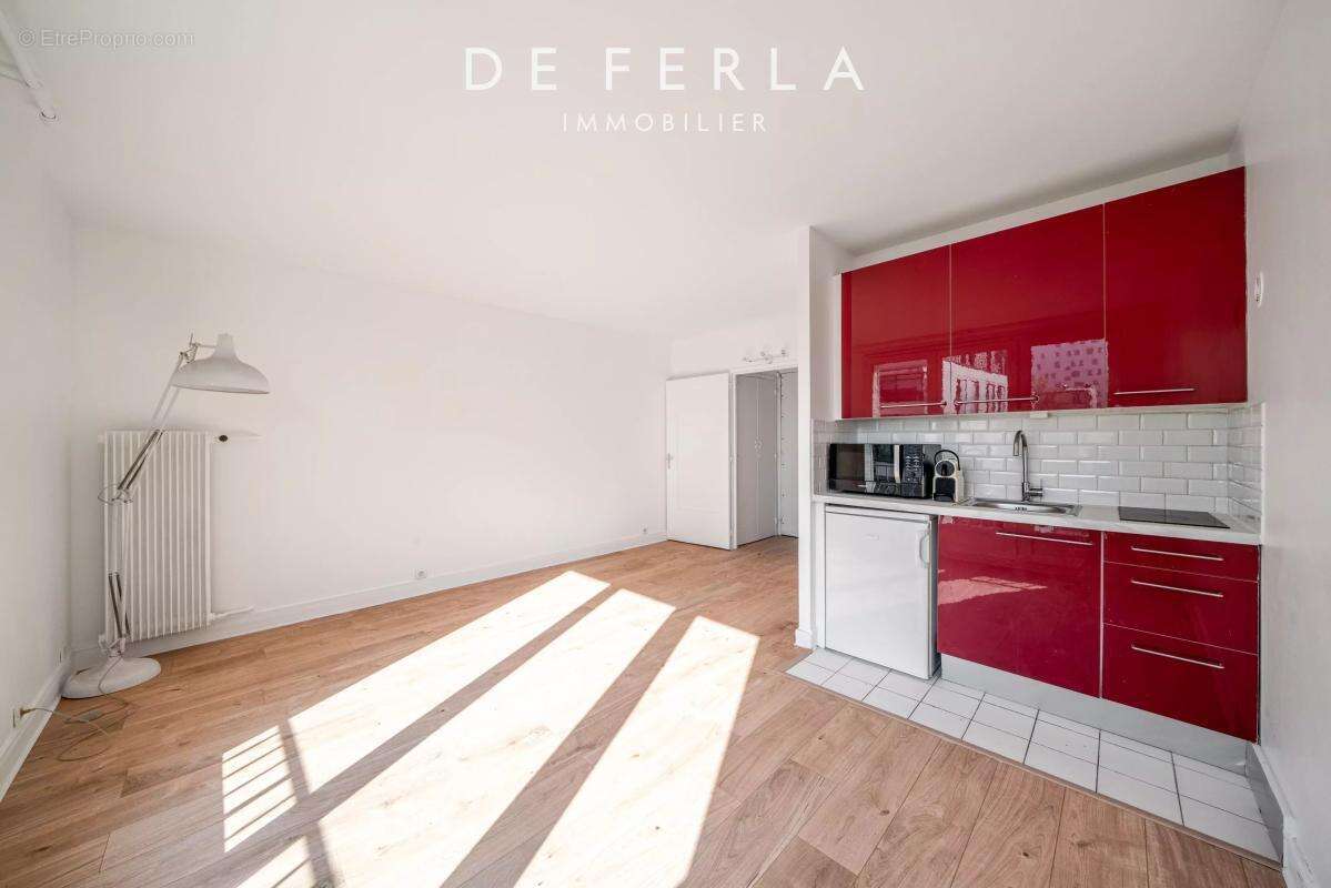 Appartement à PARIS-15E
