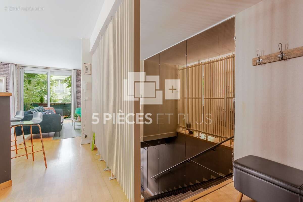 Appartement à NEUILLY-SUR-SEINE