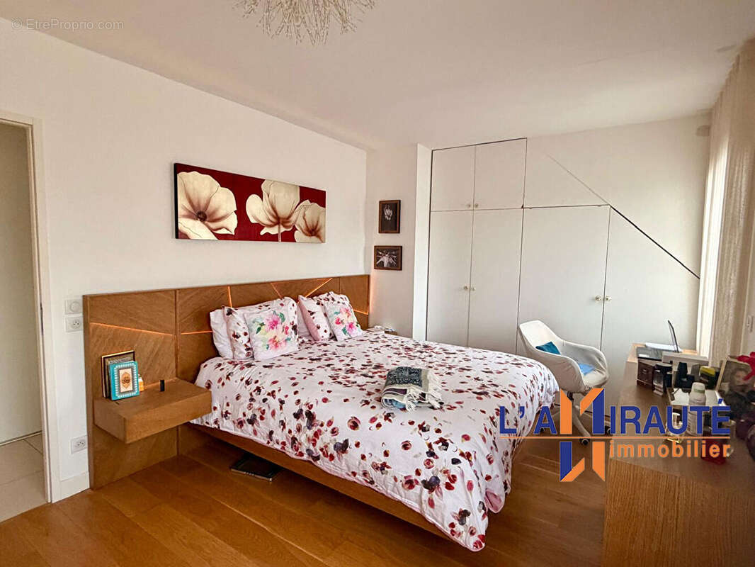 Appartement à MAISONS-LAFFITTE