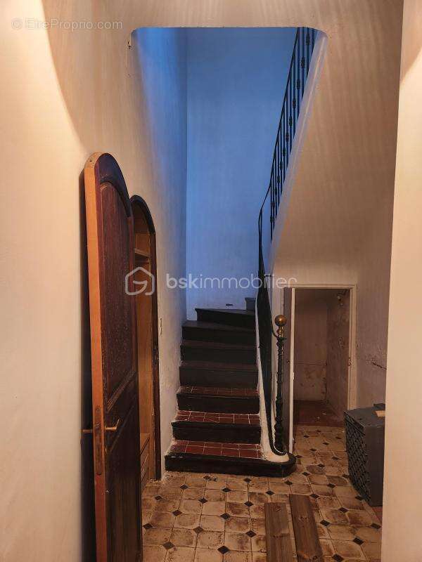 Maison à FORCALQUIER