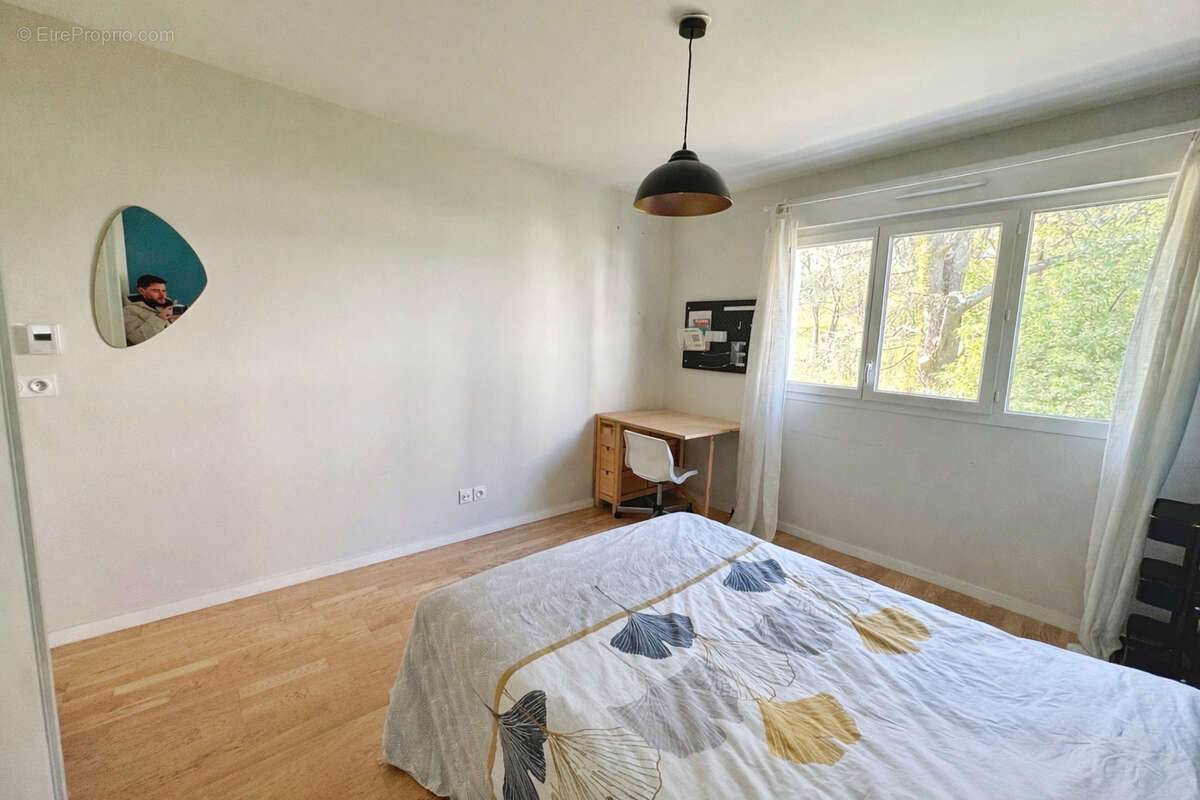 Appartement à LA MULATIERE