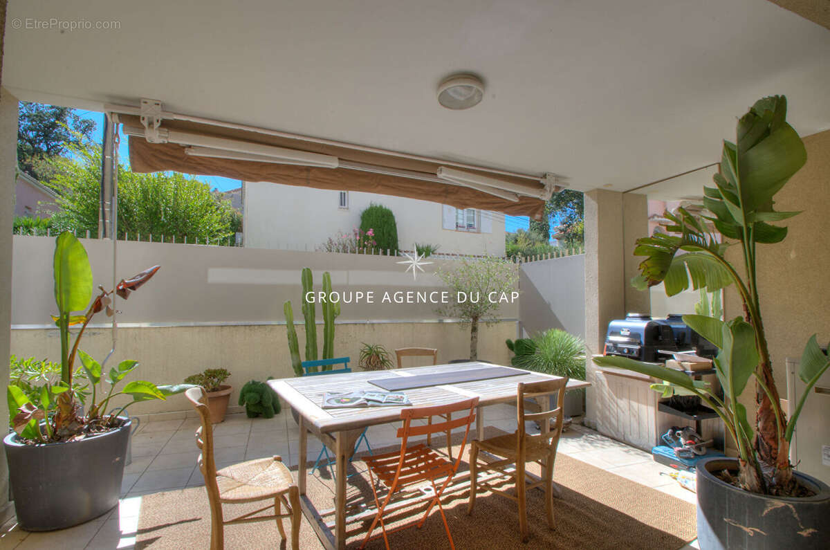 Saint raphael proche centre ville appartement 4 pieces avec garage - photo 4