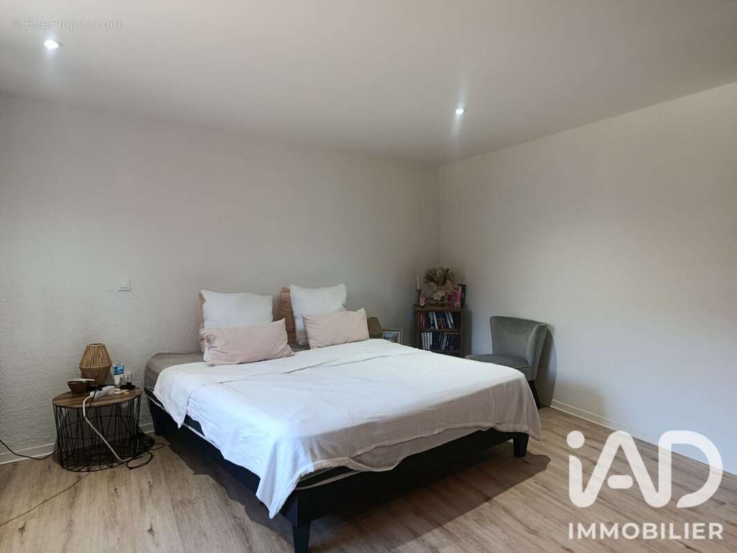 Maison 207 m² à Mons  - photo 9