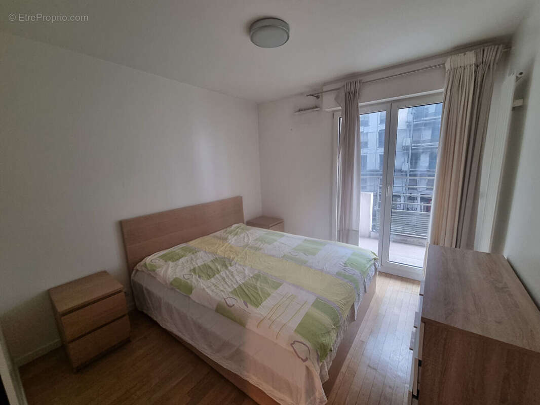 Appartement à LEVALLOIS-PERRET