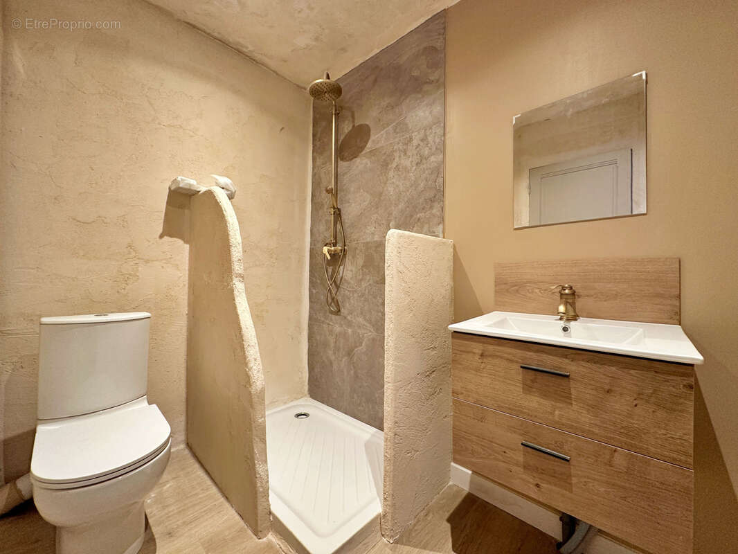 Appartement à LA TOUR-DU-PIN