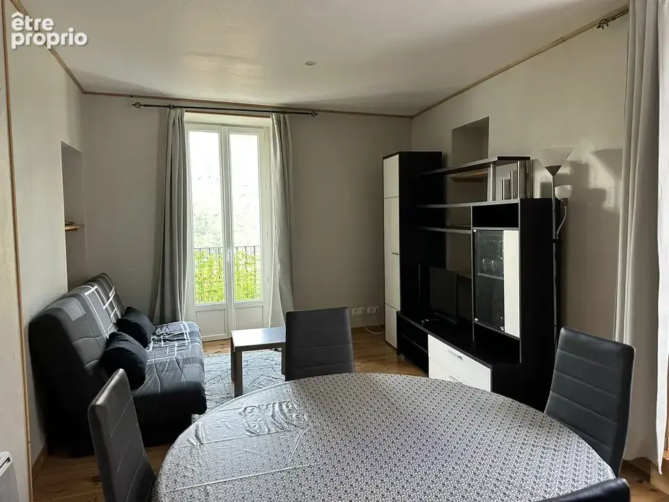 Bel appartement 3 pièces avec terrasse vendu meublé - photo 2