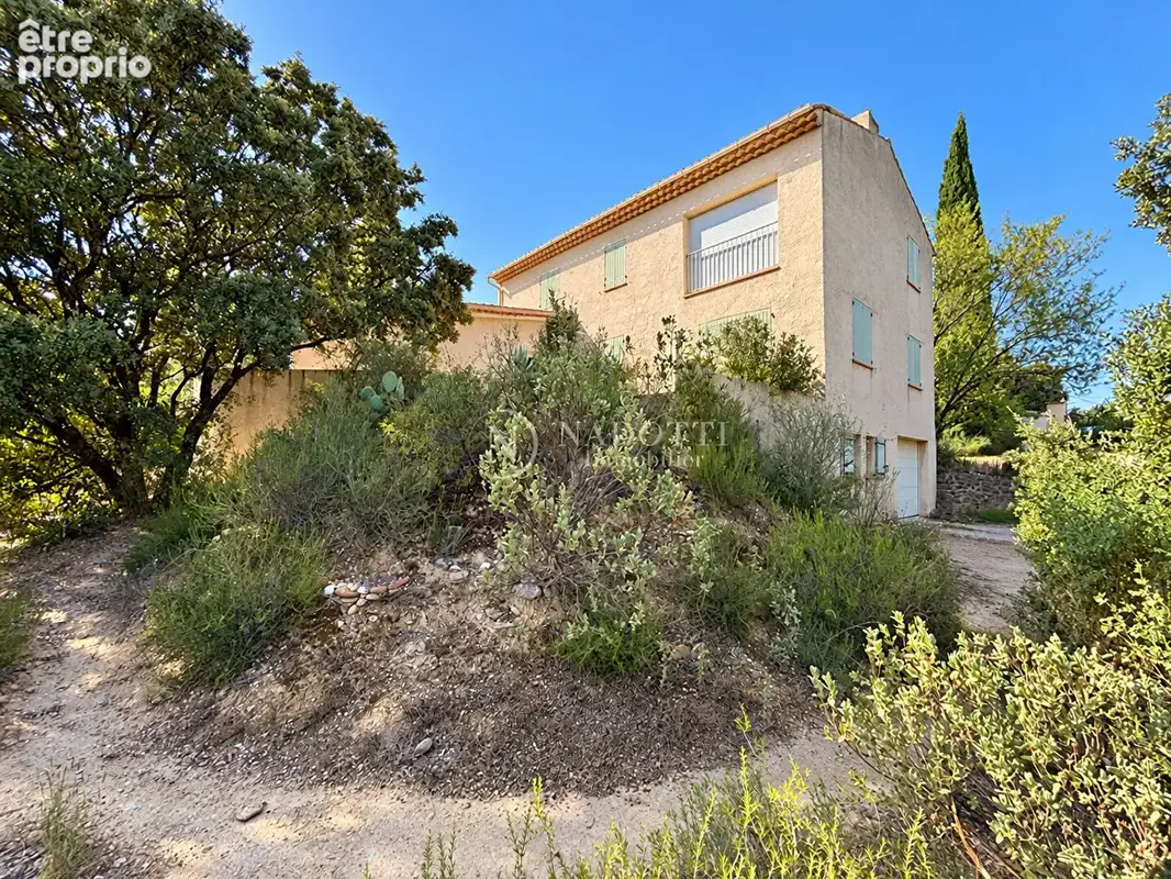 Photo Maison à Lauris au prix de 742 000€
